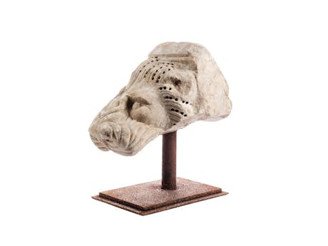 Antikes Fragment eines Löwenkopfes